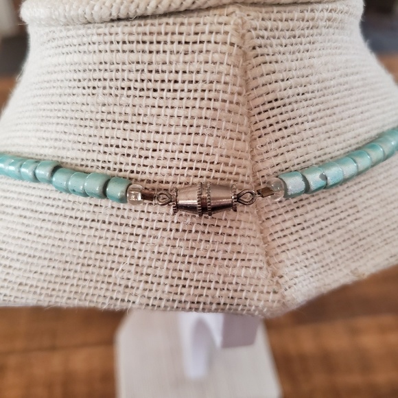 🇺🇸Powder Blue Beaded Necklace - Picture 4 of 7